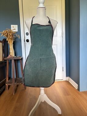 Green Cotton Kitchen Apron with Pocket